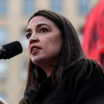O escritório do AOC Bronx é seco por seus apoiadores torcidos para ação trivial