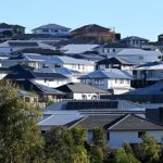 Holbing de casas albanesas 1 milhão de moradias e transferência para transferir para criar uma nova equipe australiana com qualquer lugar para ir