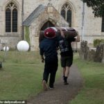 Onde Eva dirá IDO! Pérsia toneladas, grandes bolas de flores e privacidade secreta secreta secreta dos Cotswlds do 12 século