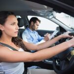 Os motoristas da escola são forçados a esperar cinco meses para produzir seu teste de direção