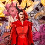 Para usar um bispo vestido que diz ao coral para sair de sua casa ‘novamente, sua terrível loja estava no Christood judeu de Satanás