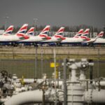 Heathrow e Gatwick Live: Todos os aviões são fundados, pois a agricultura do radar brilha com tripas