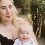 Mamãe encontrou culpa por causa do peixe depois que o bebê foi jogado no carro porque não simplesmente entrou