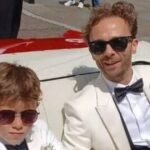 Primeiro olhe o dia do casamento de Jack Pulder, quando ele atinge seu estilo com seu filho