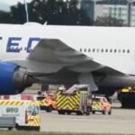 Aeroporto de Heathrow Live: Airline Aeronave faz com que as aeronaves de emergência tenham movimentos de emergência