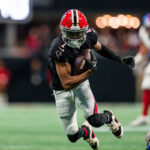 Falcons para tentar começar o Carnell Money em algumas semanas com risco de ombro e assinar DJ Chark
