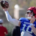 O par de Oklahoma quando as pessoas não estão viradas para Maxwell Awart