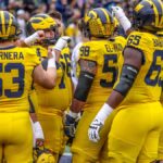 Scamates de futebol de Michigan para transferir P Hunter Robertson para Bolter 2025 Grupos Especiais
