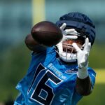 Tins Tennessee para Treylon Burks