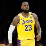 Marc Stein revela o Lakers para LeBron James