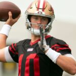 Faixa mencionada como uma túnica de dois cone para dois QBs