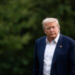 Classificação de permissão de Trump para que caísse na segunda posição da segunda vez