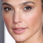 Gadot Sunmat Sunmatherine em Skinini e Fonte de biquíni aceita comentários indesejados