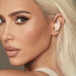 Kim Kardashian em espartilho puro apelidado em ‘lixo de plástico’