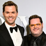 Pão co-estrela Josh Gesh Gad e Andrew Basnells