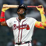 Ronald Auña Jr. folhas no meio de Braves-Royals firmemente por causa da luta contra a bola voando