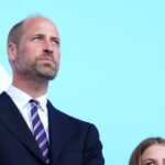 A princesa Charlotte tem uma olhada surpreendente na Gacer Suíça com o pai príncipe William!