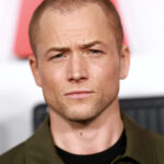 Taron Egorne explica por que ela não é uma boa escolha de que é o próximo James Bond