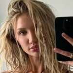 Gabby Epsttein em biquíni vermelho está bem posicionado “com ‘móveis incríveis’