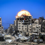 A raiz do greve insudido forte hits Gaza