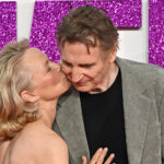 Pamela Anderson e Liam Neeson jogam tímidos em meio a Lumsors
