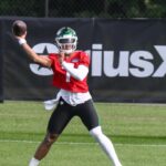Justin Fields participa de 11 contra 11 na segunda-feira