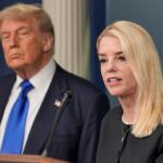 Pam Bondi baixou alegações sobre a ofensa de Obama para os funcionários de Obama que eles contribuíram para a ‘Rússia’ e o grande júri bombardeio