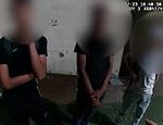 Momento Chi Yobs diante do círculo do relógio da polícia “depois de iniciar ataques nacionais