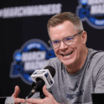 O basquete de Michigan adiciona um jogo de não sessão contra o corpo de McNeneneese dois anos depois de irritante Cristler