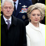 Bill & Hillary Clinton entre não zoneado em termos de sonda de Jeffrey Epstein